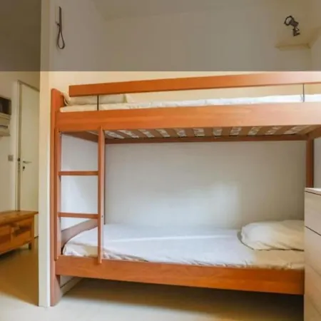 T2bis Pereire Dans -residence En Premiere Ligne *